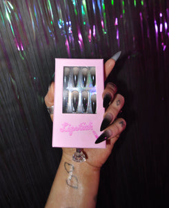 LUXURY PRESS ON NAILS