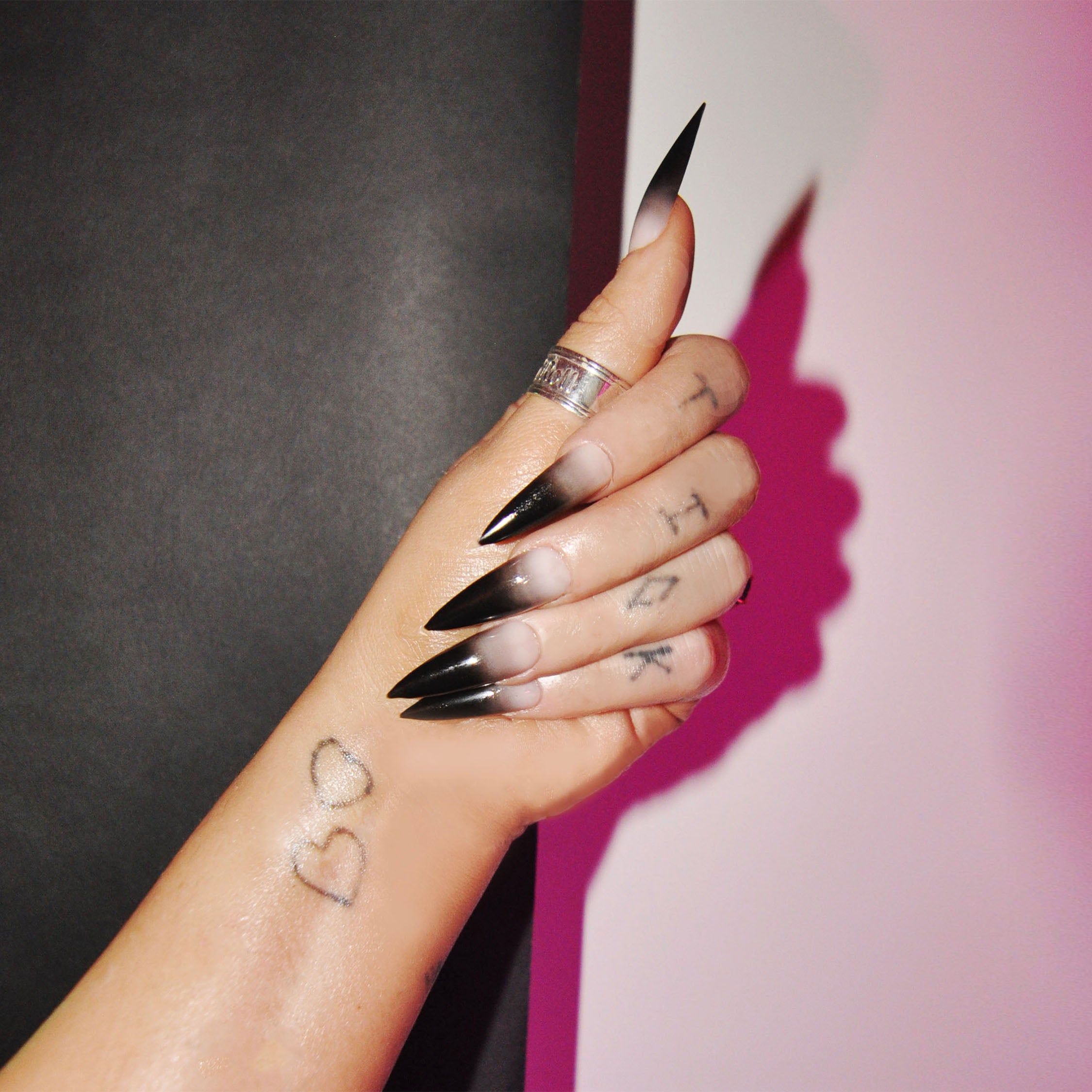 LUXURY PRESS ON NAILS