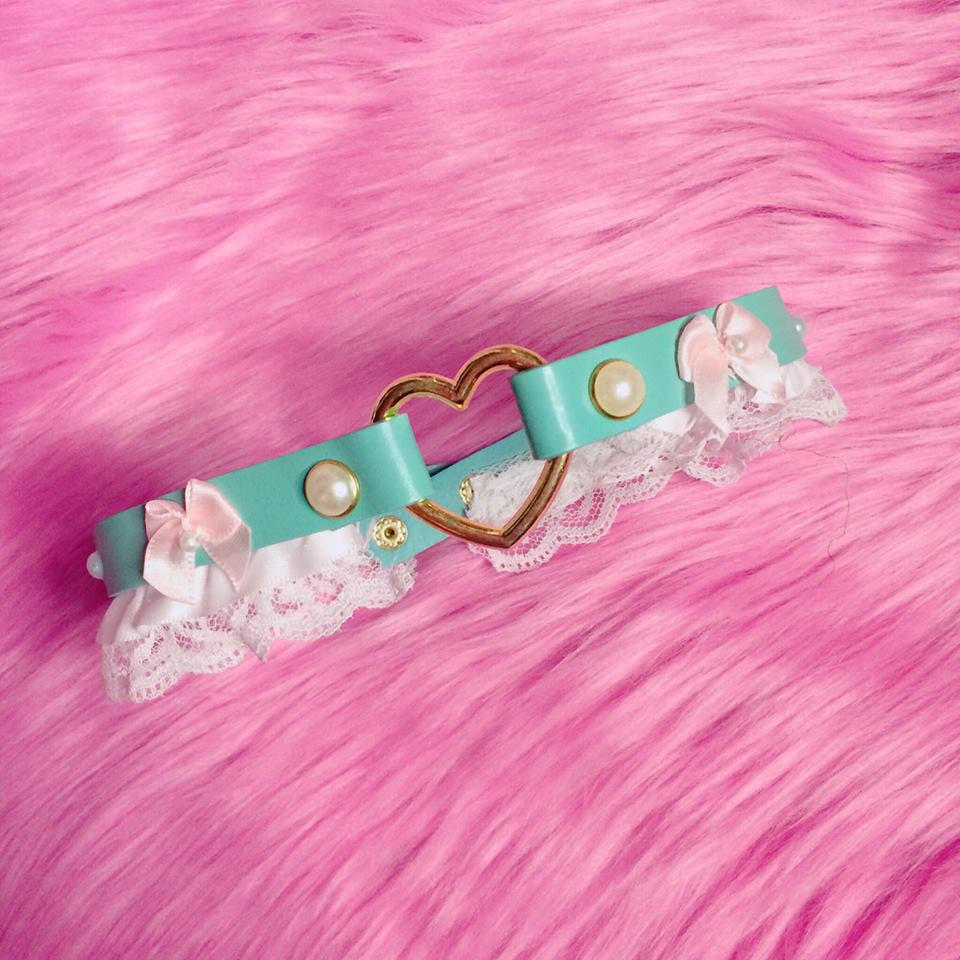 BABY DOLL BONDAGE CHOKERS