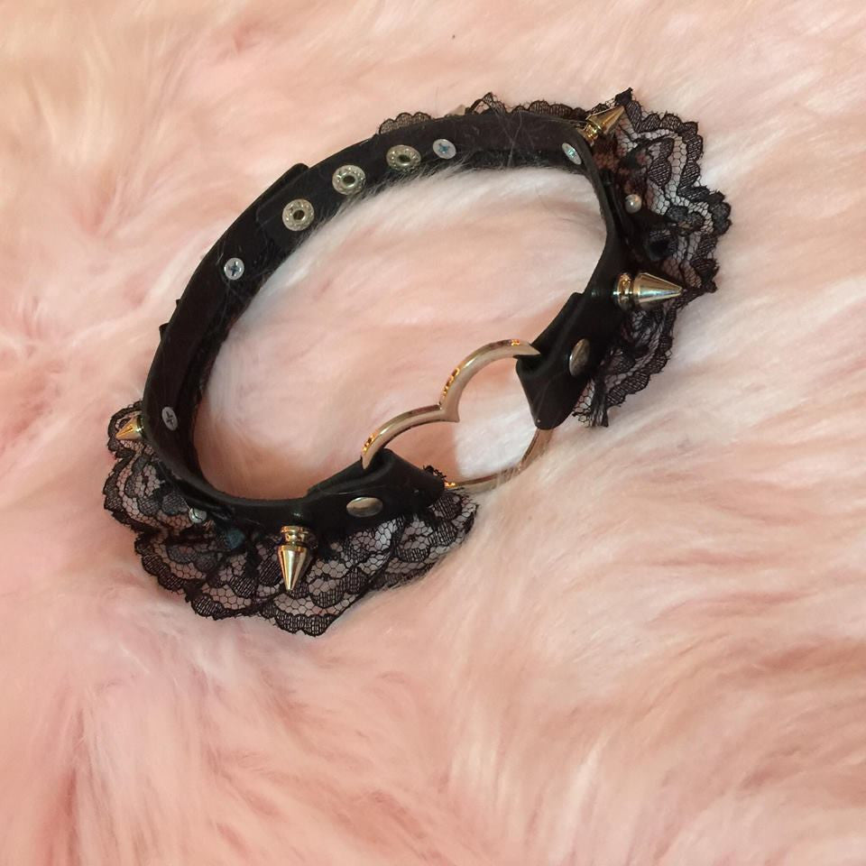 babydoll-bondage-chokers-nikkilipstick