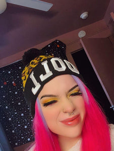 HOLIDAY LEOPARD POM DOLL BEANIE