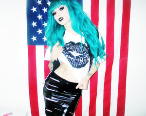 KISS TEE