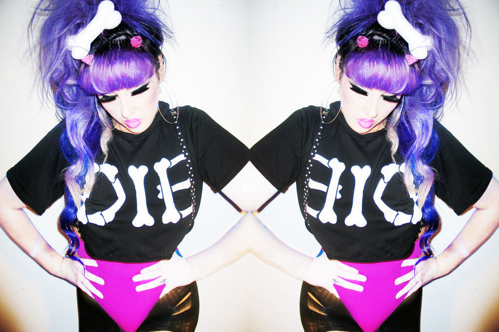 DIE TEE