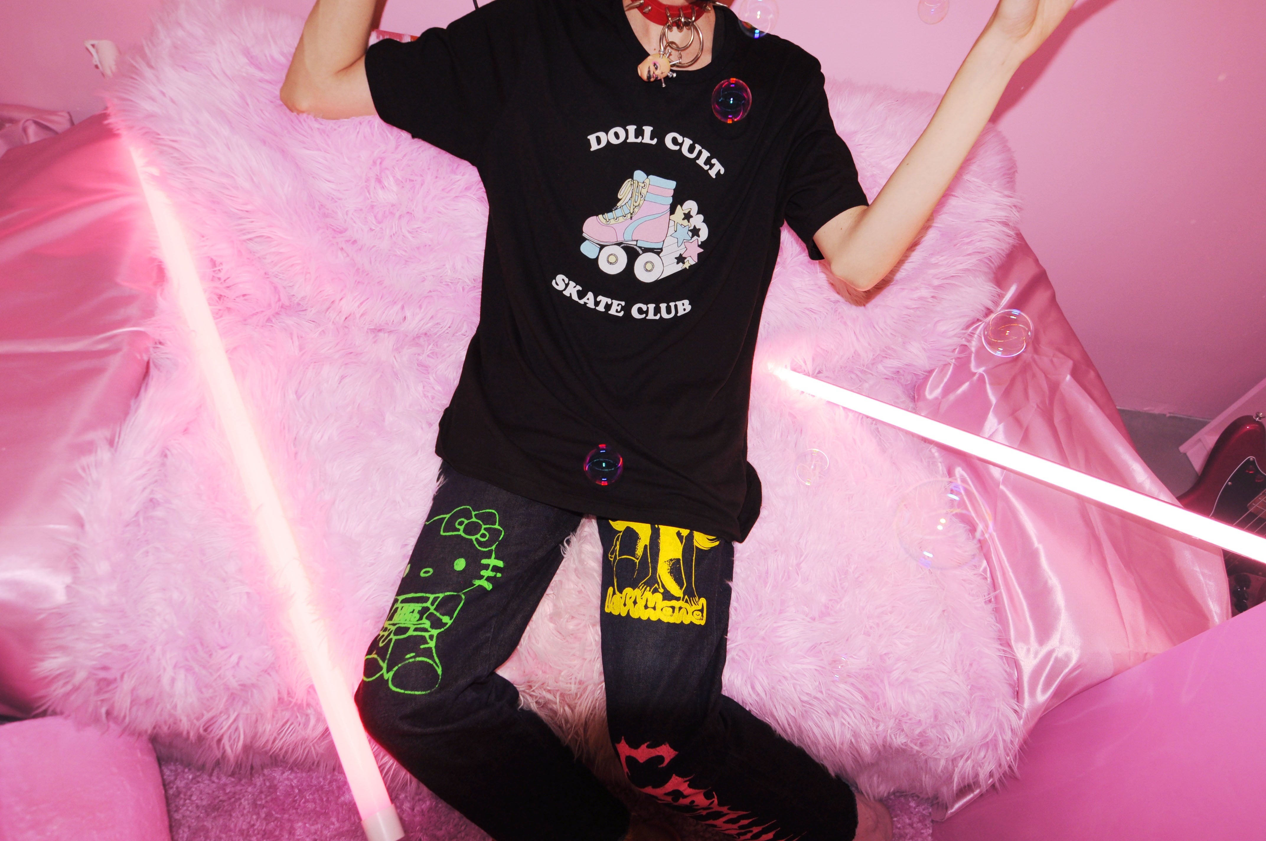 DOLL CULT SKATE CLUB | TEE