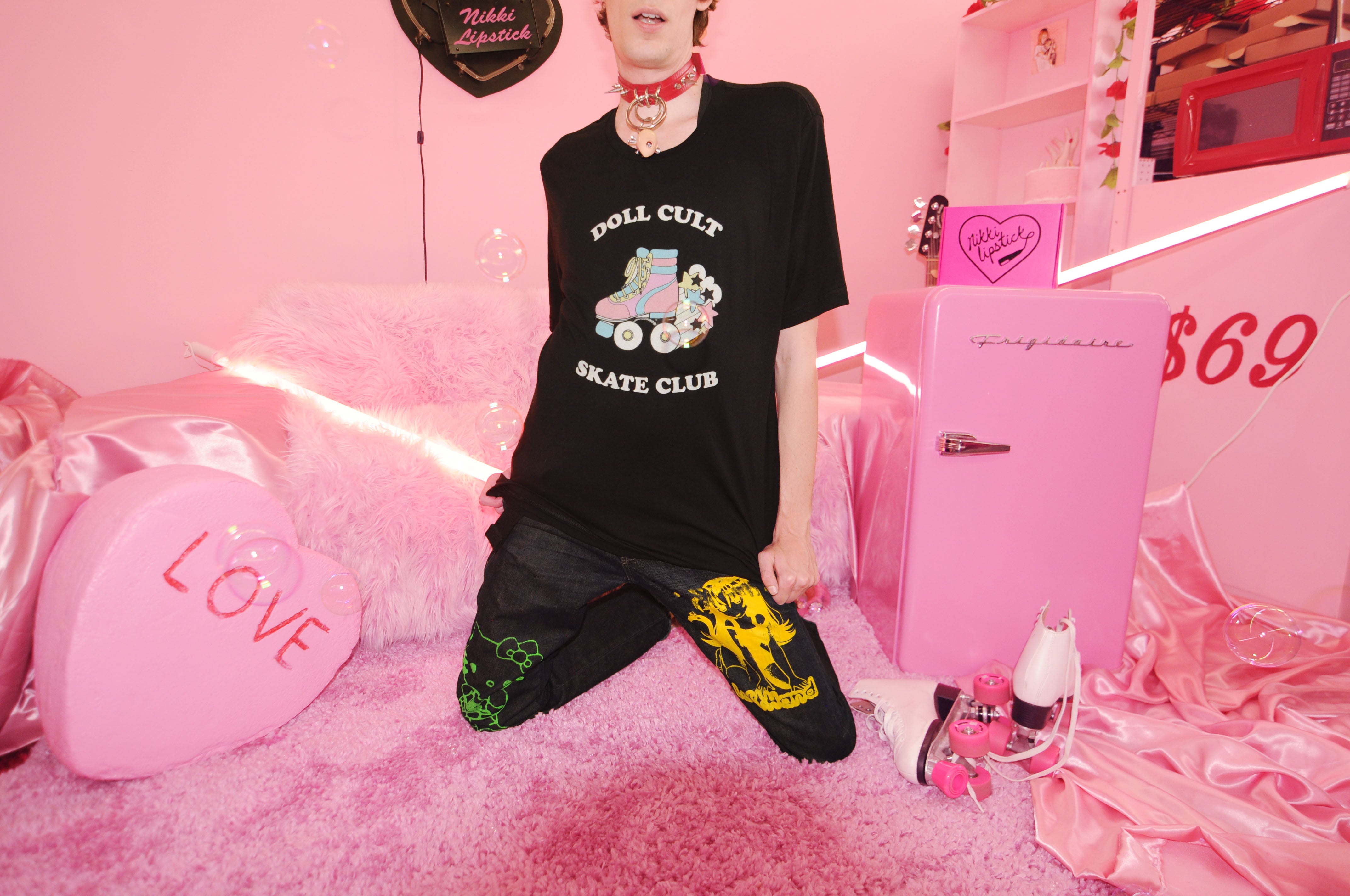 DOLL CULT SKATE CLUB | TEE