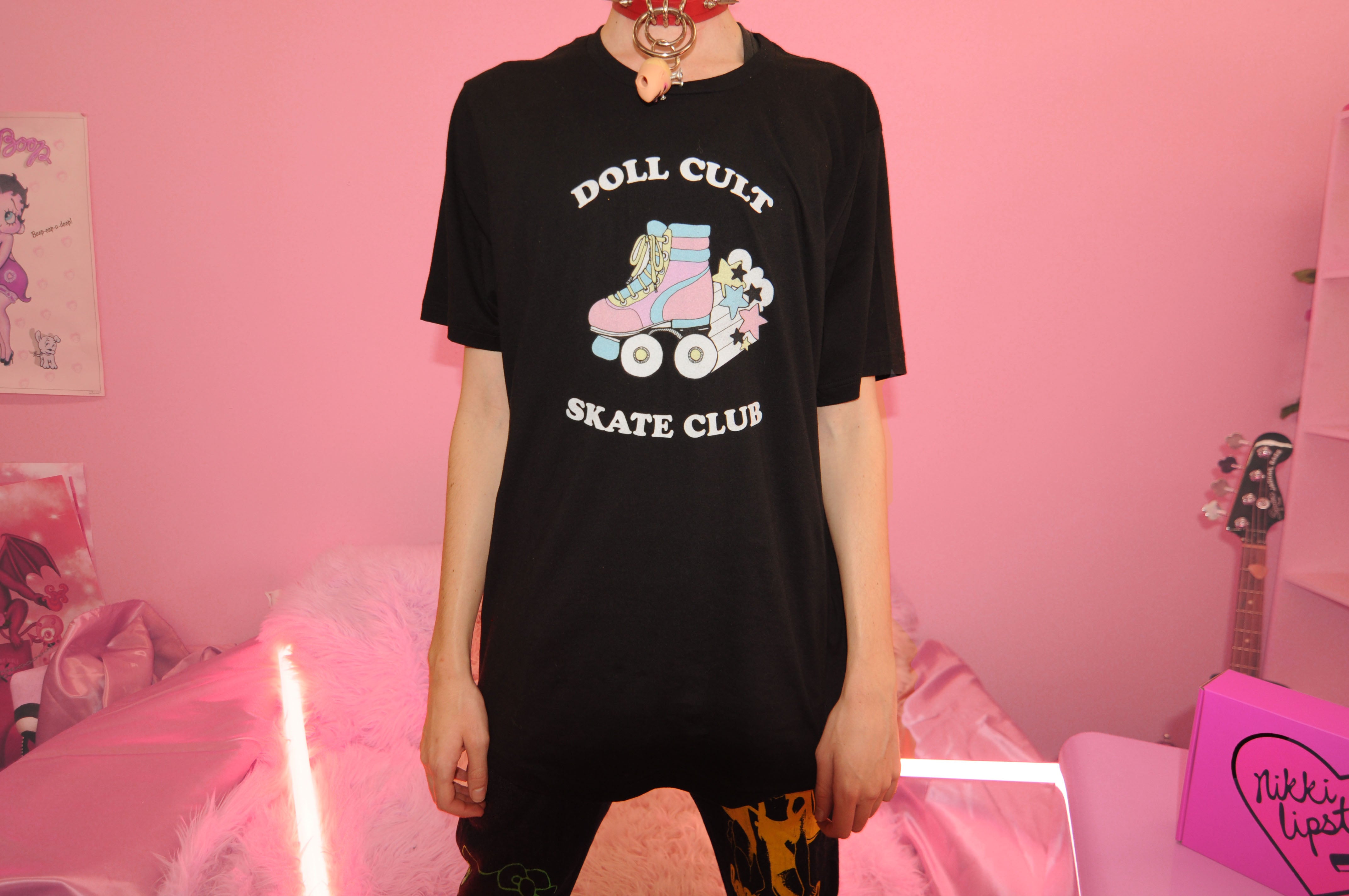 DOLL CULT SKATE CLUB | TEE