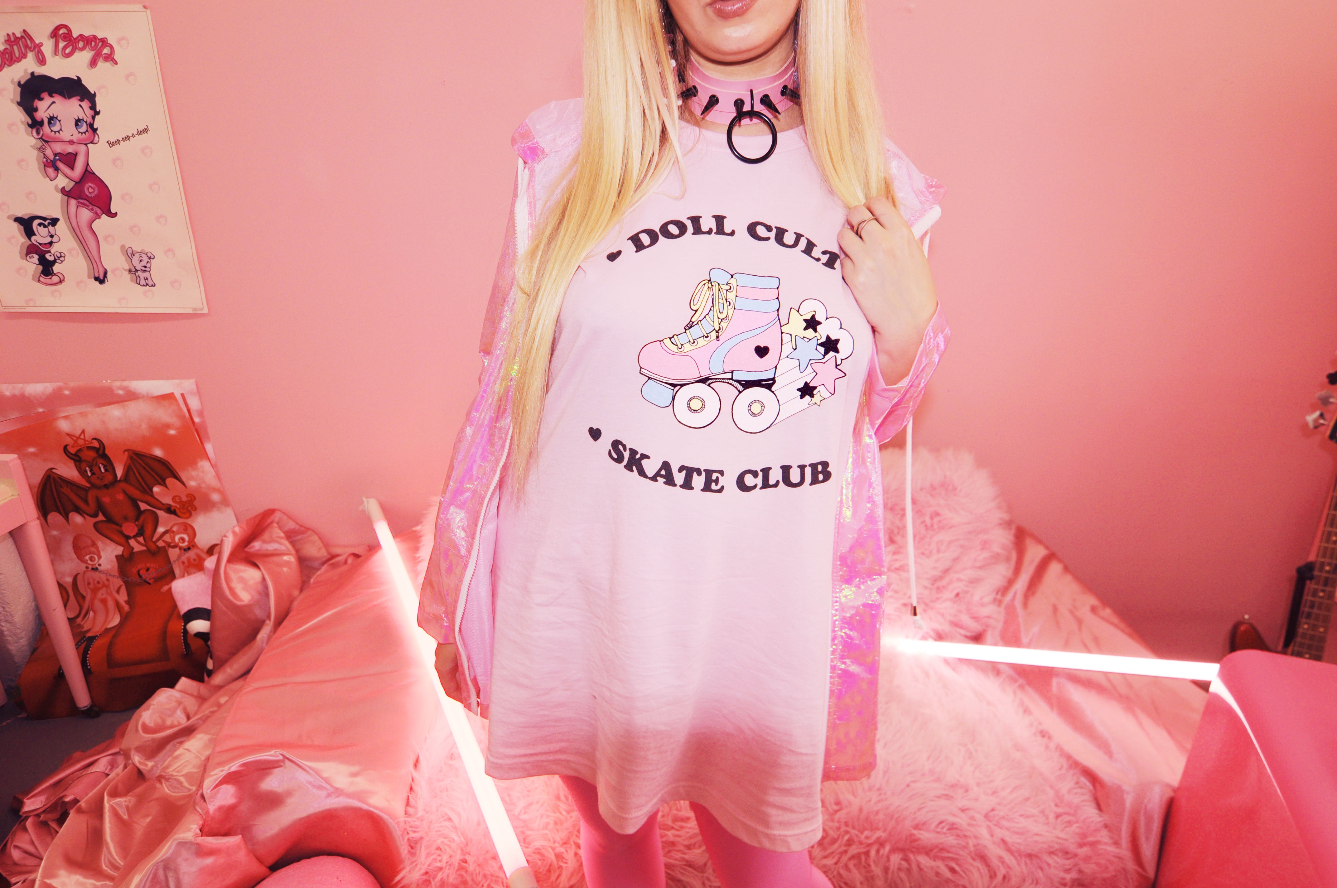 DOLL CULT SKATE CLUB | TEE