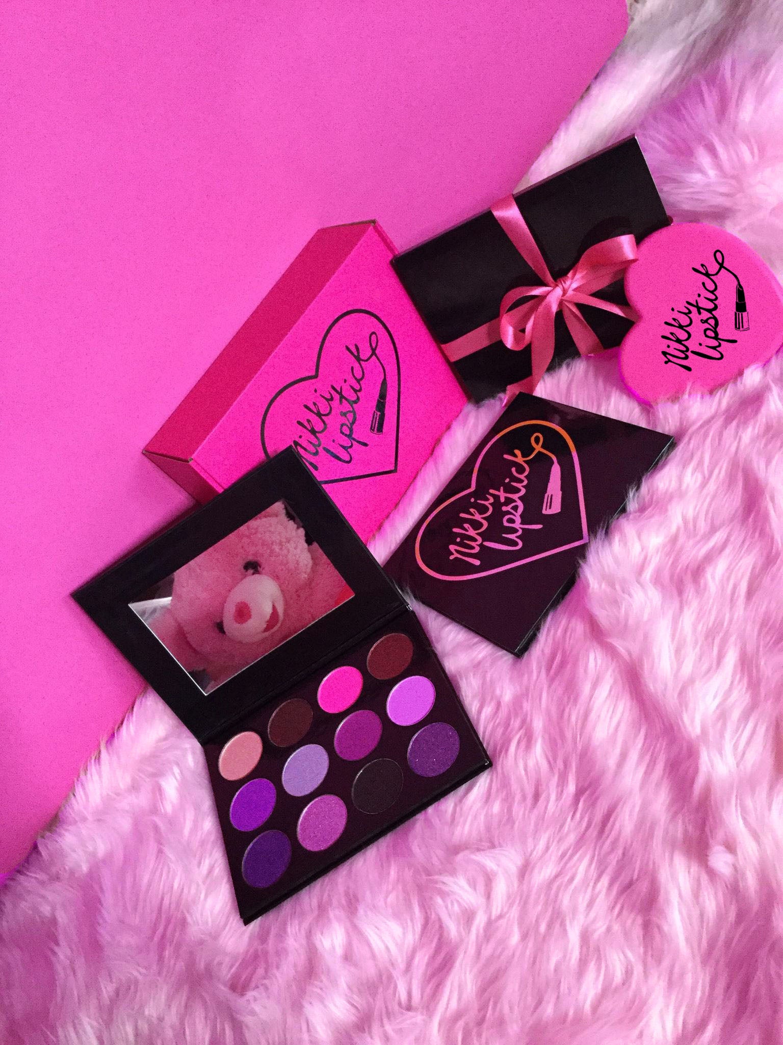 NIKKI LIPSTICK MAKEUP PALETTE