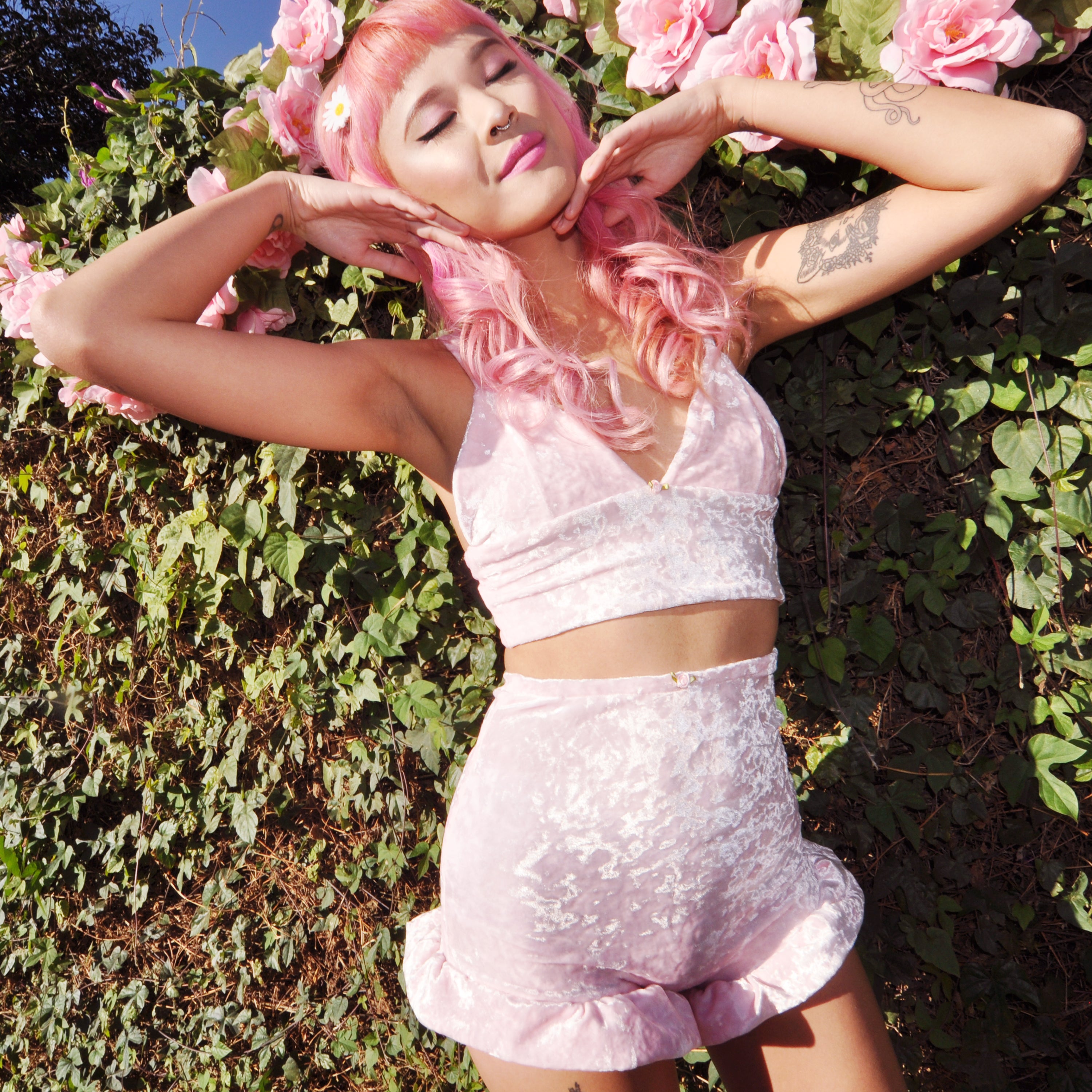BABY PINK VELVET RUFFLE SET