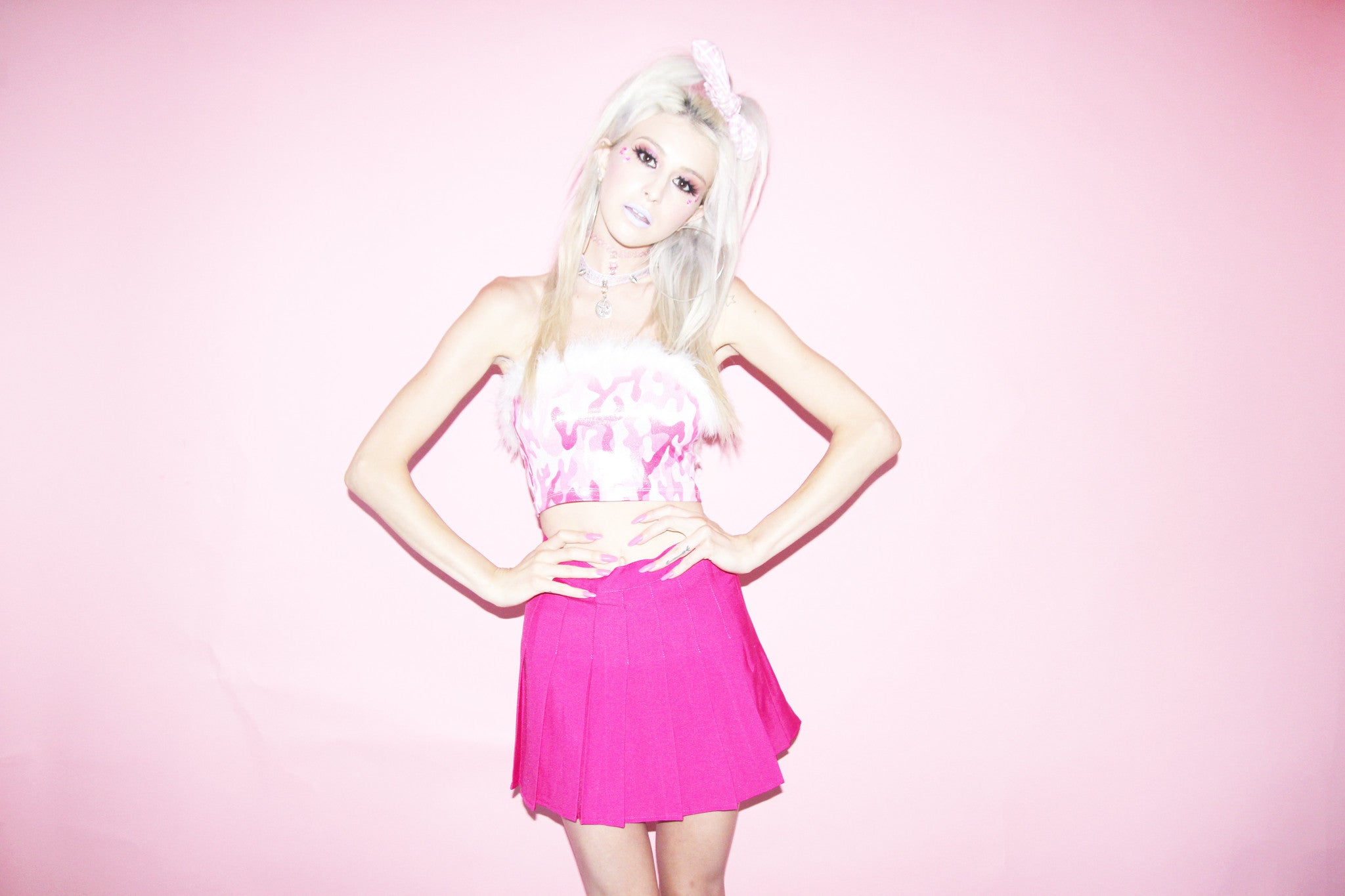 FLUFFY CAMO GLITTER CROP TOP