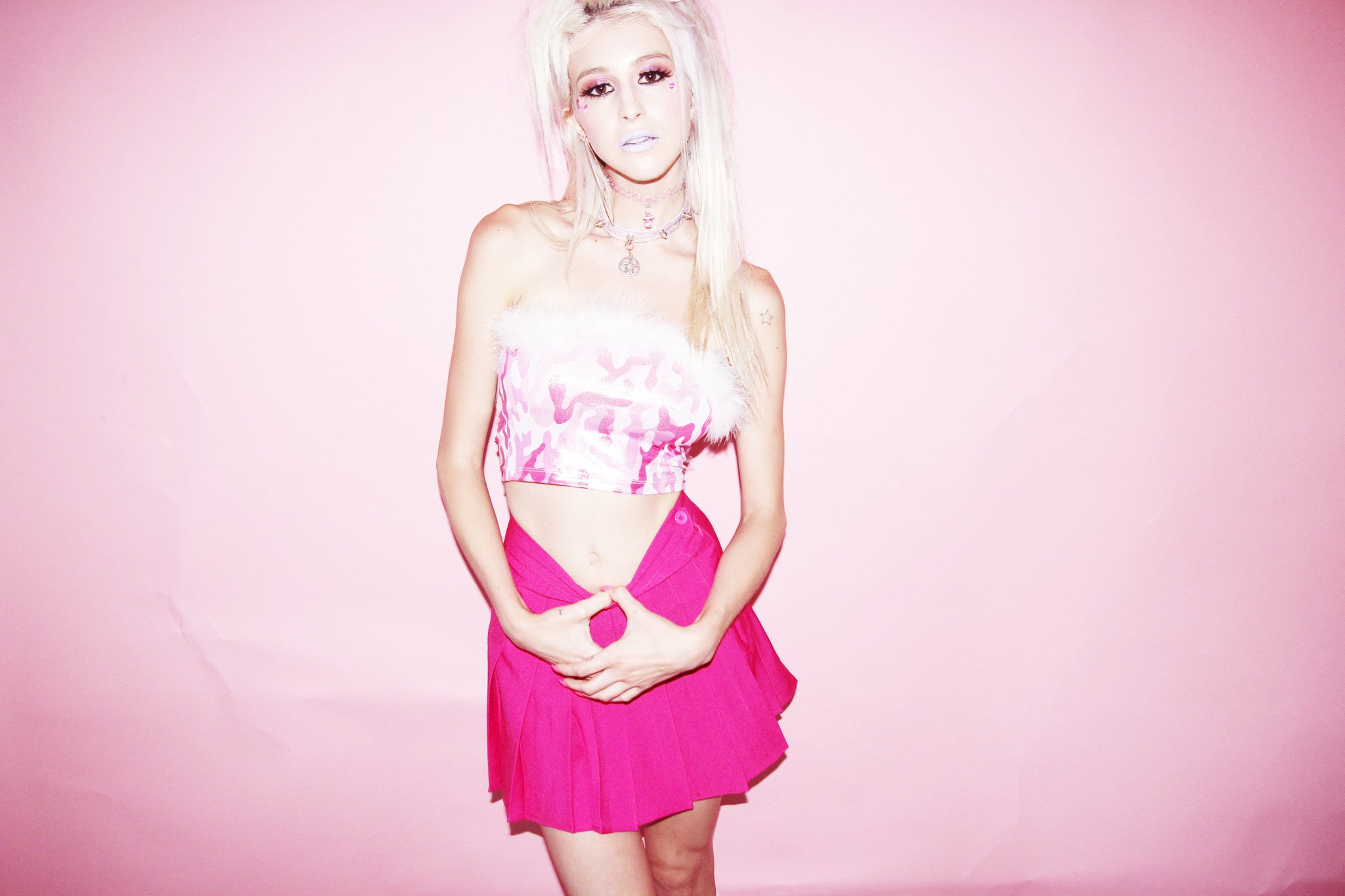 FLUFFY CAMO GLITTER CROP TOP
