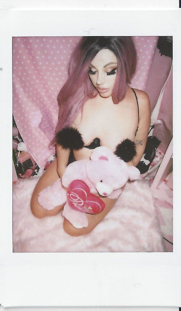 FLUFFY PASTIES