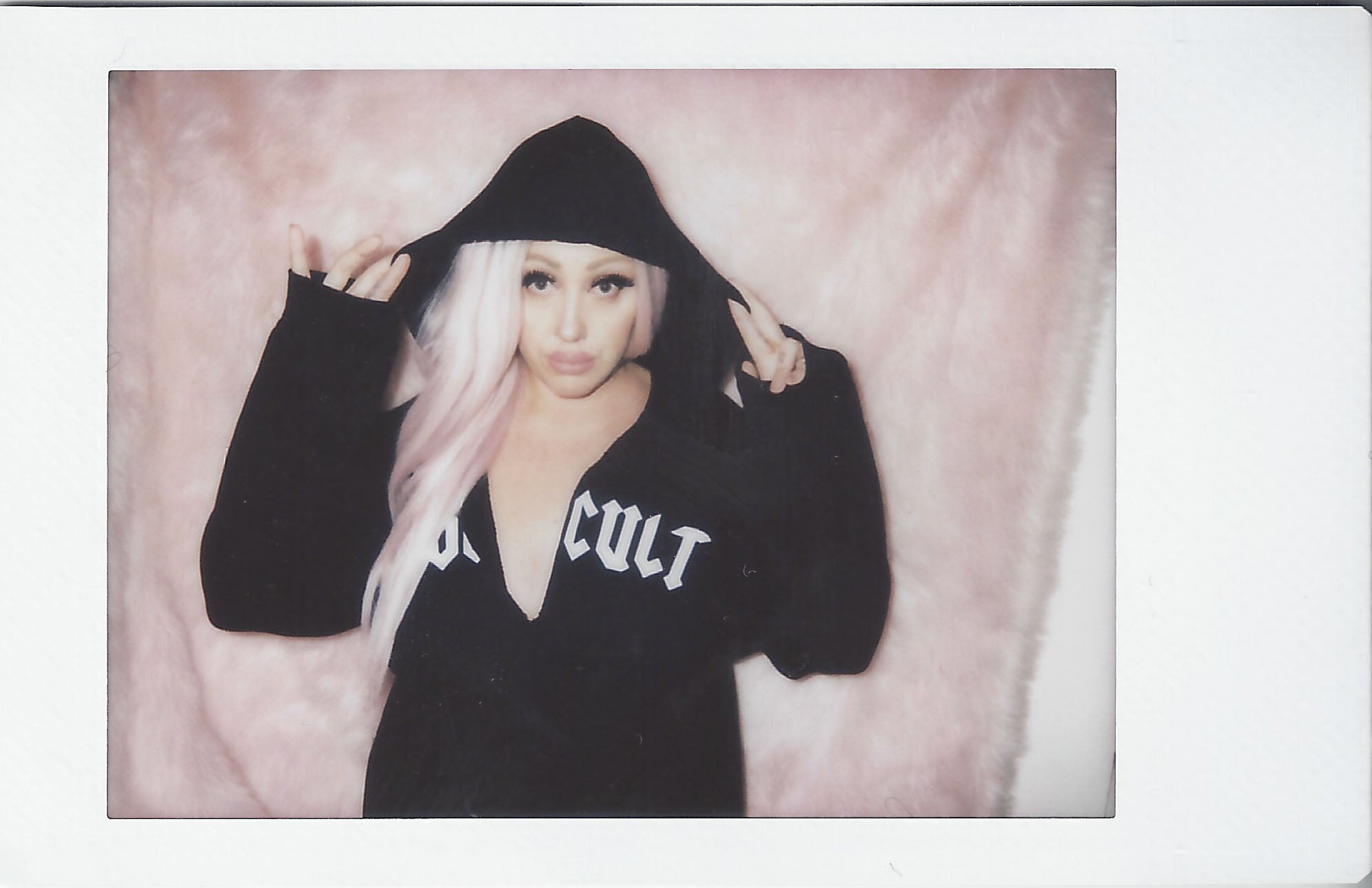 DOLLCULT V-CUT HOODIE
