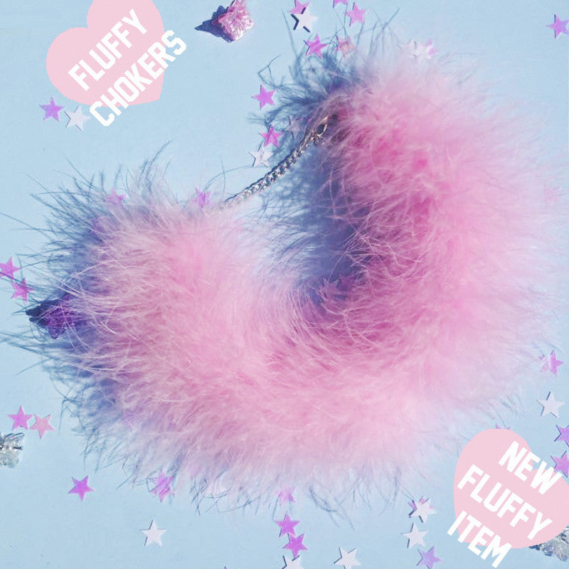FLUFFY CHOKER