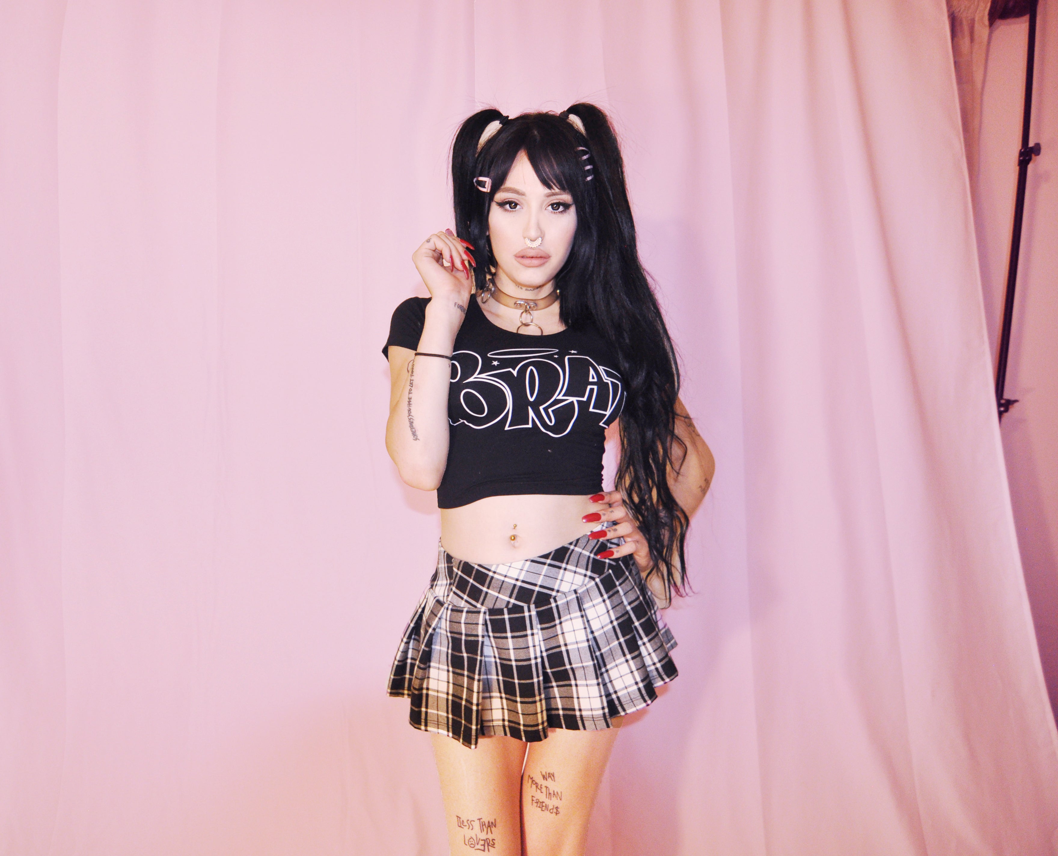 BRAT BLACK CROP TOP
