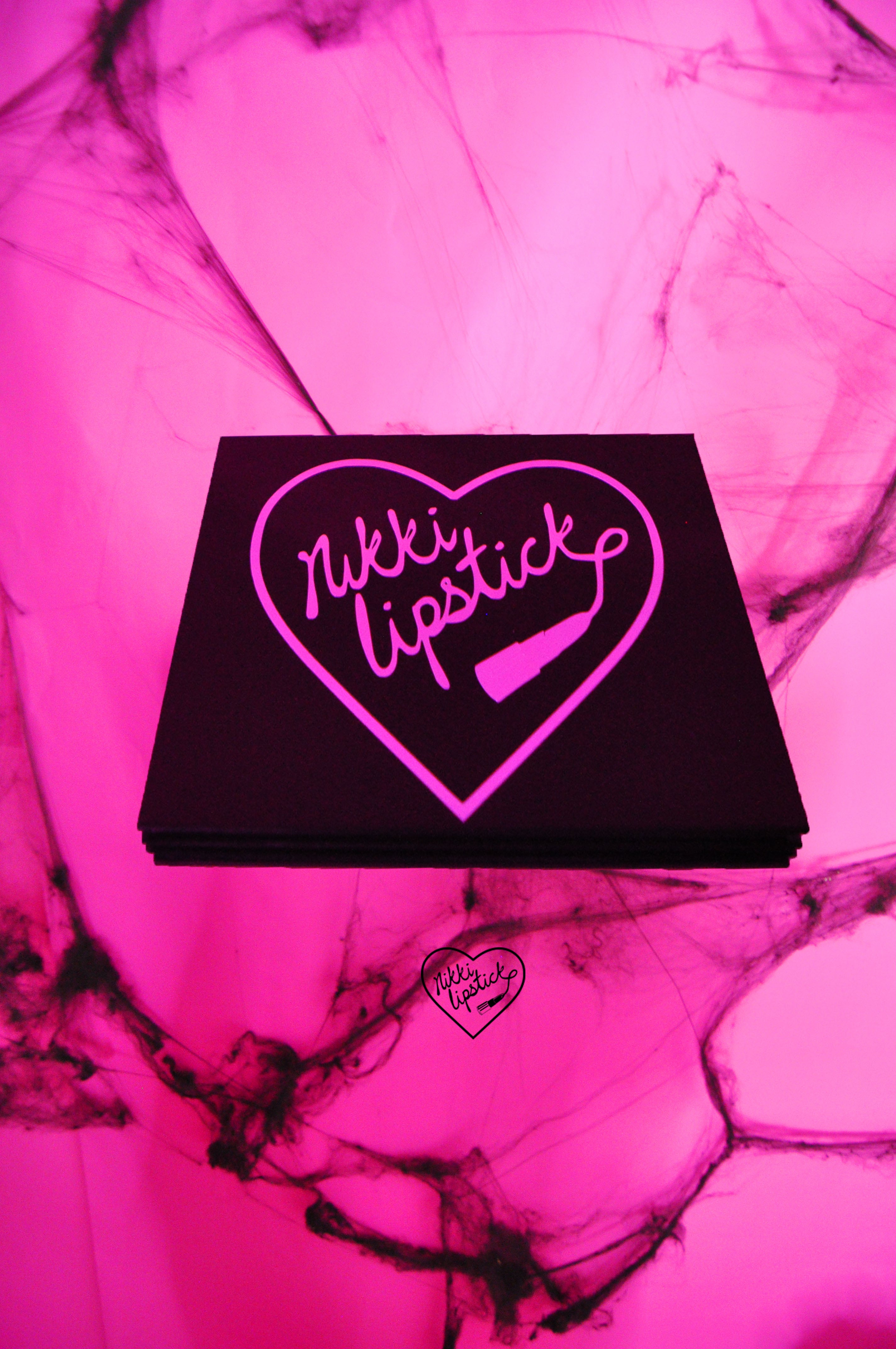 NIKKI LIPSTICK MAKEUP PALETTE
