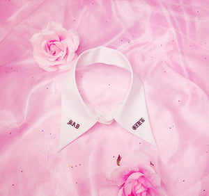 SAD GIRL COLLAR