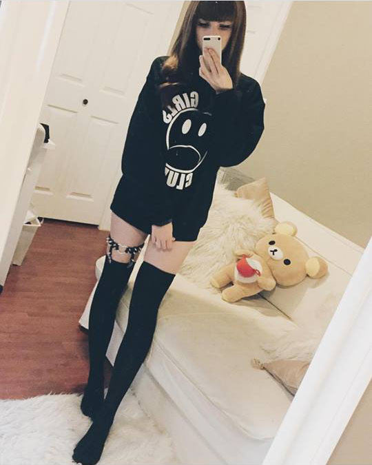 SAD GIRLS CLUB SWEATSHIRT