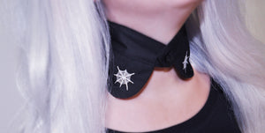 BLACK SPIDER WEB COLLAR
